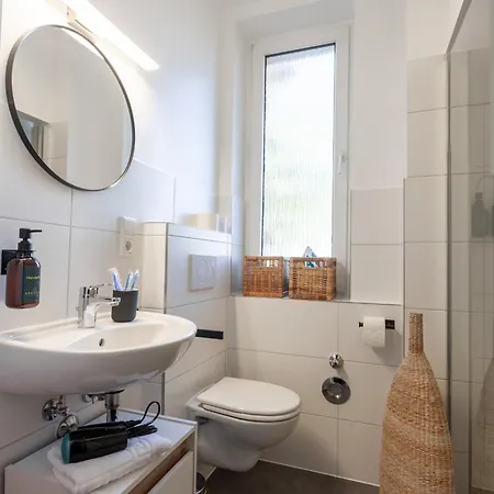 Aparties Homes I 24h Check-in I Mitte I Voll Ausgestattet I Hochwertige Betten I Lage * Bielefeld