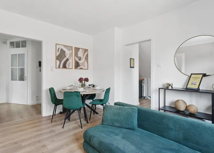 Aparties I Mitte I Voll Ausgestattet I Hochwertige Betten I Lage *